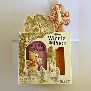 WINNIE THE POOH HAND CARE SET